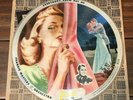 Vogue Picture Record Disc R724, Everybody Knew But Me / Sweet I've Gotten on You