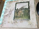 Led zeppelin 4 LP Vinyl 1971 2401012 good condition. Vinyl in excellent con