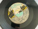 Lloyd Charmers - Hi Shan Oh Me Oh My - Vinyl 45 1970 Escort Label Vg Viny play