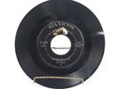 RCA 45 Record 47-6639 Elvis Presley Tryin to Get to You I Love You Because