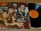 DIAMOND DOGS  -  DAVID BOWIE - GATE FOLD SLEEVE  -  UK RCA VICTOR LABEL - 1974.
