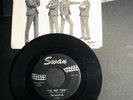 The Beatles ?– She Loves You Swan ?– S-4152  Vinyl, 7