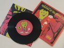 QUEENS OF THE STONE AGE   New Single 3's &7's ***RARE*** 7