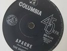 The Shadows - Apache - 1960? Columbia black label 7