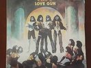 MISPRINT: RARE Kiss - Love gun 1977 Ecuador with TYPO ERROR