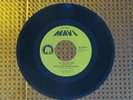 KATY ET LA FAMILLE VINCENT '' TU ES FRIVOIE ''  45 VG+  RARE QUEBEC PRIVATE FUNK