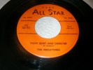 45 RPM RECORD / DOO  WOP /  THE VERSATONES /  TIGHT SKIRT & SWEATER     VG+
