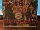 THE BEATLES-VINYL RECORD-SGT. PEPPERS LONELY HEARTS CLUB BAND
