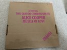 Alice Cooper Muscle of Love Orig vinyl. Inner sleeve,book cover + box