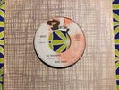 DISQUE VINYLE SP   MICHEL SARDOU - LE MADRAS - IL PLEUT SUR MA VIE - TRES RARE -