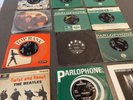 THE BEATLES x18 UK 45 7