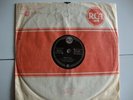 ELVIS PRESLEY HOUND DOG  78RPM SIGNED 3 TIMES WITH CERTIFICATE GERMAN RCA 20-660