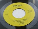 THE BEATLES 1964 USA 45 TWIST AND SHOUT / THERES A PLACE  TOLLIE  9001 EXCELLENT