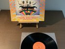The Beatles - Magical Mystery Tour LP W/ BOOKLET (VG+/VG+, 1970s Reissue Canada)