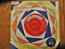 THE BEATLES - LOVE ME DO ORIG UK 1962 RED/SILVER PARLOPHONE 1ST PRESSING 45 RARE