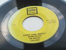 THE BEATLES 1964 USA 45 TWIST AND SHOUT / THERES A PLACE  TOLLIE  9001 EXCELLENT