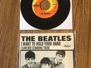 The Beatles “I Want To Hold Your Hand” 1964 7” tab cut picture sleeve + rec nm-
