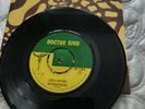 GIRLS LIKE DIRT-THE KINGSTONIANS.REGGAE VINYL 7