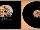QUEEN - A DAY AT THE RACES - ORIGINAL UK VINYL LP IN G/F SLEEVE