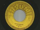 ROCKABILLY - ROY ORBISON - CHICKEN HEARTED  /  I LIKE LOVE - HEAR 1957 SUN 284