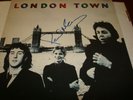 LONDON TOWN by PAUL McCARTNEY and WINGS LP SIGNED (1978) PAS 10012