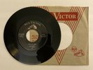 Elvis Presley - That’s All Right / Blue Moon Of Kentucky - 1955 US 45 7” (VG+)