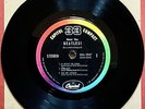 THE BEATLES-“Meet The BEATLES”-Capitol 33 Compact-SXA-2047-6 Tracks EP-USA PRESS