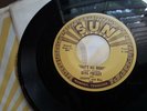 Elvis Presley That's All Right 45 Record Sun#209 Blue Moon M- 1973 press #210