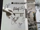 SCORPIONS „CRAZY WORLD“ SIGNED BY THE WHOLE BAND – SIGNIERT VON DER GANZEN BAND