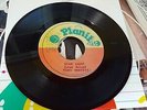 Planit Disc    Tony Brevett – Star Light  7''- Record Broken Almost to the Hold