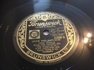 JUDY GARLAND : (Somewhere) OVER THE RAINBOW  /  THE JITTERBUG.  UK. 78.rpm 1939