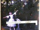 WOLF ALICE - VISIONS OF A LIFE HAND SIGNED  RECORD AUTOGRAPHED +  WRISTBAND