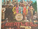 THE BEATLES SGT PEPPERS 1967  MONO BLACK & YELLOW PARLOPHONE PMC 7027  (S23)
