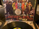 THE BEATLES Sgt Peppers Lonely Hearts Club Band w/INSERT & w/VG++ VINYL