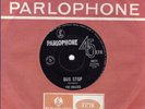 THE HOLLIES Bus Stop / Don't Run And Hide 45   SirH70
