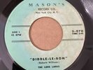 DOO WOP The Love Larks - Diddle-le-bom / More And More Mason’s 3-070