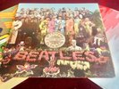 THE BEATLES - SGT PEPPERS - ORIG UK MONO LP IN G/FOLD SLEEVE WITH INNER + INSERT