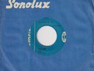 UNIDAD 4 apache RARE COLOMBIAN SURF INSTRO EXOTIC The Shadows COVER  —LISTEN