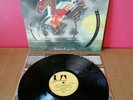 * HAWKWIND - HALL OF THE MOUNTAIN GRILL - 1st Press 1974 UK LP - YELLOW LABELS *