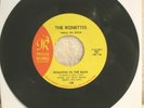 THE RONETTES ORIG PHILLES 123 45 RPM WALKING IN THE RAIN W/ COMPANY SLEEVE NM-