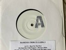 U2 -BEAT ON THE BRAT+ 2 O.A.-VERY RARE WHITE LABELS TEST PRESSING  BLACK VINYL
