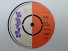 UPSETTERS - NA NA HEY HEY/PICK FOLK KINKIEST - UPSETTER US-332 - 1970 - UK - VG+