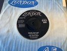 The Drifters - Moonlight Bay / Drip-Drop , UK 7” on London Records- Excellent