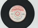 JUMP UP/ LOVE IN THE CEMETRY  -  LORD KITCHENER  (63 CALYPSO 7