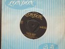 DECASTRO SISTERS - Teach Me Tonight/It's Love - London Tri GOLD - HL 8104 - NM