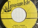 Ska THE SKATALITES Street Corner DON DRUMMOND Clive & Naomi TREASURE ISLE 45