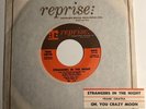 Frank Sinatra / Strangers In The Night & Oh You Crazy Moon / 1966 45rpm / NM+