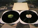 BEATLES WHITE ALBUM 1968 APPLE PRESSING WITH PHOTOS & POSTER EXCELENT VINYL
