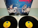 RAMONES-ITS ALIVE..SUPERB  1ST UK PRESS N/MINT VINYL DOUBLE LP RECORD 1979