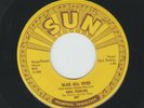 ROCKABILLY - CARL PERKINS - GLAD ALL OVER  /  LEND ME YOUR - HEAR -1957 SUN 287